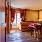 Cervinia Mountain Bliss - Front Of Lift Apartment *